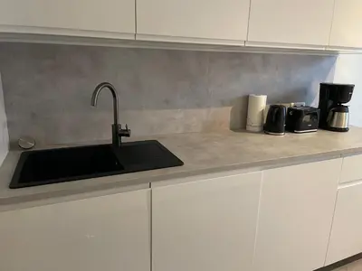 Küche/Küchenzeile in der Unterkunft SybilleGaniaBerlin-Steglitz