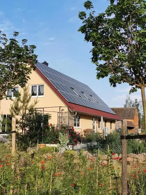 Ein Garten an der Unterkunft Friedenfelder Nest