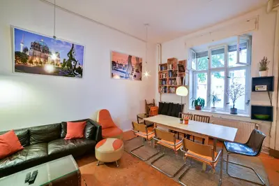 TV/Unterhaltungsangebot in der Unterkunft Kiez Hostel Berlin