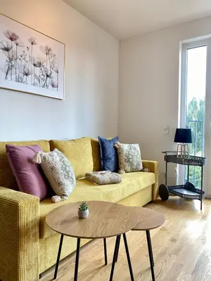 Ein Sitzbereich in der Unterkunft 5 Sterne Apartment, Nähe Flughafen Berlin, WLAN