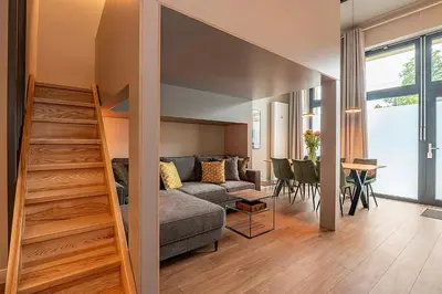 Ein Sitzbereich in der Unterkunft Exclusives Cube loft nahe Hauptbahnhof