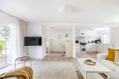 TV/Unterhaltungsangebot in der Unterkunft Ferienhaus Goldene Zeit I Terasse I Parkplatz I 3 SZ I 2 Bäder I 2 min zum See