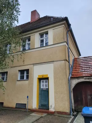 Das Gebäude in dem sich die Pension befindet