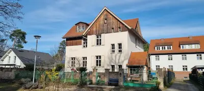 Das Gebäude in dem sich die Ferienwohnung befindet