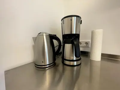 Kaffee-/Teezubehör in der Unterkunft Barrierearme Neubauwohnung