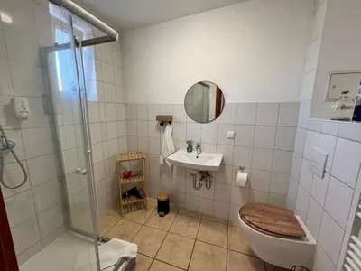 Ein Badezimmer in der Unterkunft Altbauapartment in Wassernähe und Magenta TV
