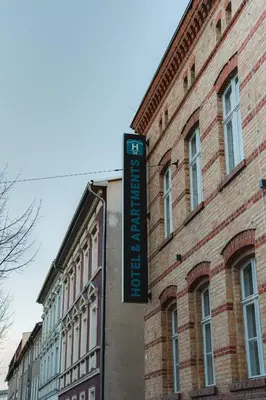 Das Gebäude in dem sich das Hotel befindet