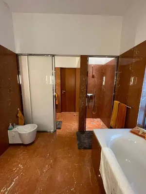 Ein Badezimmer in der Unterkunft NexLiving Berlin Brandenburger Tor