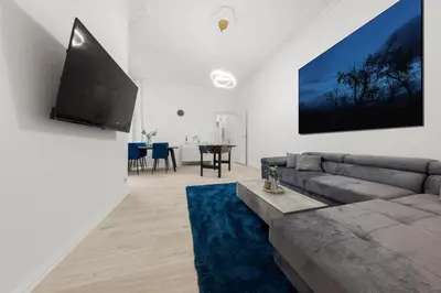 Grundriss der Unterkunft 62qm2, Massageseat, Billard-Table, King-Sized Bed
