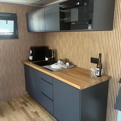 Küche/Küchenzeile in der Unterkunft Hausboot Seaside