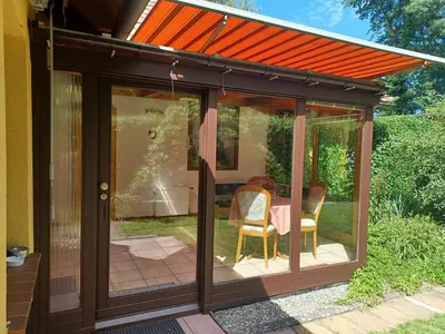 Ein Garten an der Unterkunft Ferienhaus am Bauernsee