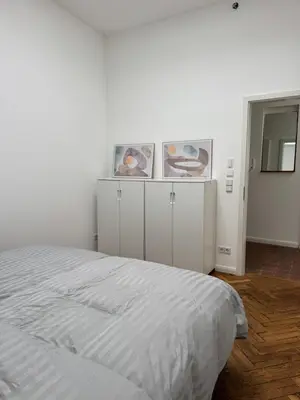 Ein Bett oder Betten in einem Zimmer der Unterkunft Zentrales Gartenhaus Loft in Berlin