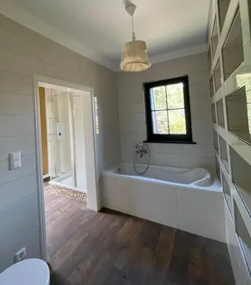 Ein Badezimmer in der Unterkunft Haus 4 Zimmer bei Berlin