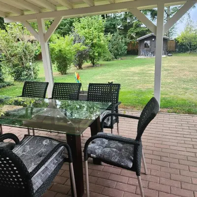 Ein Garten an der Unterkunft Ferienhaus LEMA
