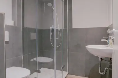 Ein Badezimmer in der Unterkunft 12 Monkeys Apartments