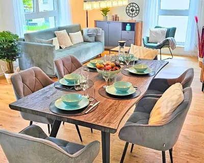 Ein Sitzbereich in der Unterkunft RelaxRefugium LUXUS - Küche, Arbeitsplätze, Stellplatz & Komfort für bis 6 Gäste