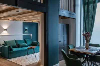Ein Sitzbereich in der Unterkunft Oran Apartment 5