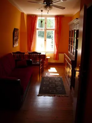 Ein Sitzbereich in der Unterkunft FeWo 2 - b67191