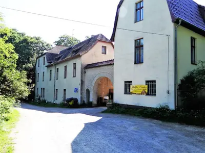 Das Gebäude in dem sich die Ferienwohnung befindet