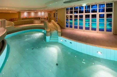 Der Swimmingpool an oder in der Nähe von Precise Resort Scharmützelsee - Golf & SPA