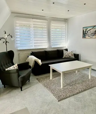 Ein Sitzbereich in der Unterkunft BERlin Apartment - Naturnah & Startklar