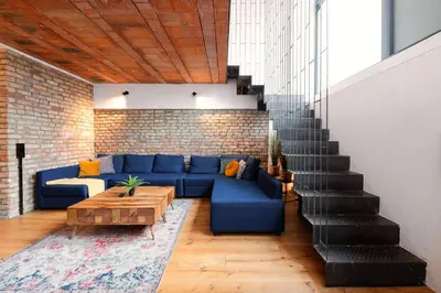 Ein Sitzbereich in der Unterkunft Group Stay Loft Duplex -130sqm- near Antonplatz