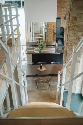 Grundriss der Unterkunft SC 00 LOFT by ROCKCHAIR Apartments l SUPERHOST Status l Unique & Style Loft 230 sqm 2 Floors Tablefootball Tabletennis 3 Bathrooms Boxspringbeds welcomes you!