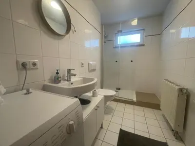 Ein Badezimmer in der Unterkunft 3-Zimmer-Monteurswohnung in Werder für 6 Personen
