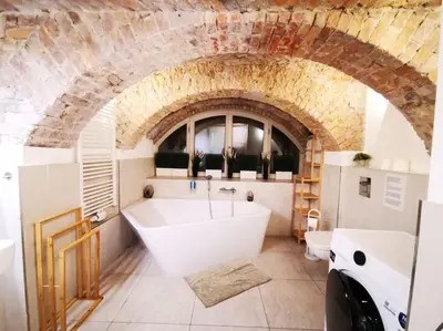 Grundriss der Unterkunft INVAL by ROCKCHAIR Apartments l SUPERHOST Status l 2 Bedrooms Boxspringbeds 2 Bathrooms in City Center 