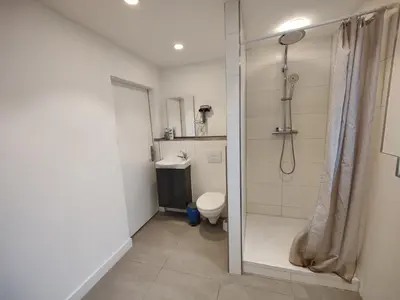 Ein Badezimmer in der Unterkunft BerlinDreams - F81