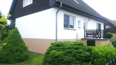 Ein Garten an der Unterkunft Gästewohnung Wansdorf