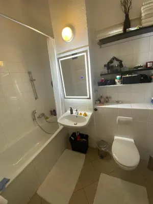 Ein Badezimmer in der Unterkunft Room 1