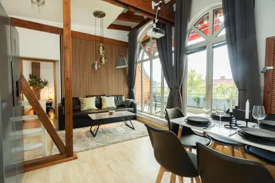 Ein Sitzbereich in der Unterkunft Helle & gemütliche Dachwohnung mit Terasse