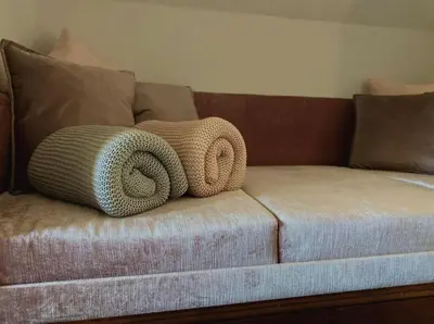 Ein Bett oder Betten in einem Zimmer der Unterkunft Hervorragendes Wonung-WLAN