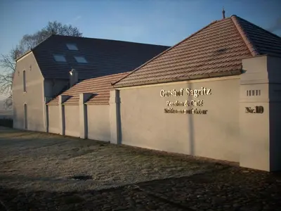 Das Gebäude in dem sich die Pension befindet