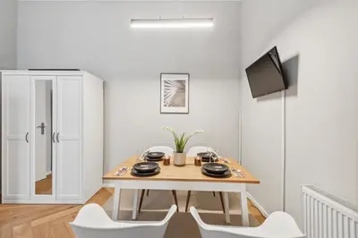 TV/Unterhaltungsangebot in der Unterkunft Comfy 2 Bedroom Apartment Charlottenburg