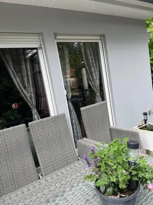Ein Garten an der Unterkunft Waldtraum Wandlitzsee