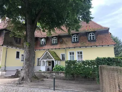 Das Gebäude in dem sich die Ferienwohnung befindet