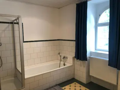 Ein Badezimmer in der Unterkunft Schönewalde Appartement 2
