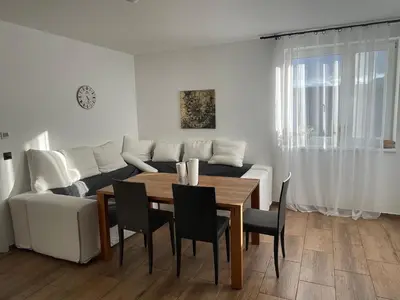 Ein Sitzbereich in der Unterkunft Ferienwohnung in Finow