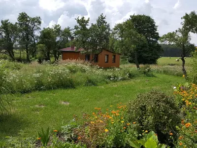 Ein Garten an der Unterkunft Ferienhaus Uckermark pur