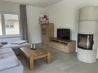 TV/Unterhaltungsangebot in der Unterkunft Ferienwohnung Waldesruh mit Kaminofen und Balkon