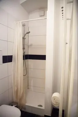 Ein Badezimmer in der Unterkunft Perle im Herzen Neuköllns