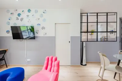 TV/Unterhaltungsangebot in der Unterkunft Artsy Apartment in Central Berlin - Self check in