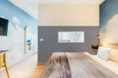 Ein Bett oder Betten in einem Zimmer der Unterkunft Heavenly flat in Berlin self check in