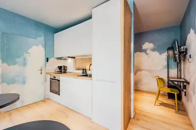Küche/Küchenzeile in der Unterkunft Heavenly flat in Berlin self check in