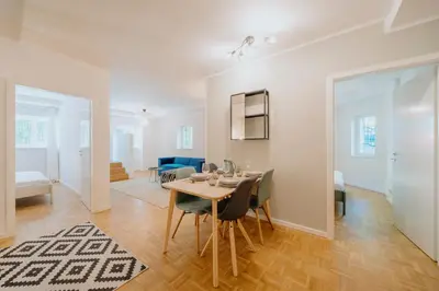 Ein Sitzbereich in der Unterkunft Parklounge Apartment in historic Villa