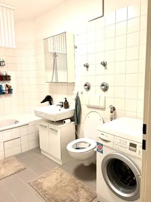 Ein Badezimmer in der Unterkunft MoSh Apartment Central Berlin - Friedrichshain - Alexanderplatz
