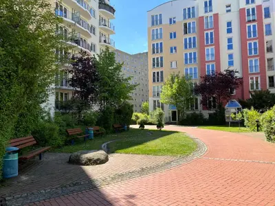 Ein Garten an der Unterkunft ALEXA Spacious Design Apart up to 10 persons - Parking - Superfast Wifi