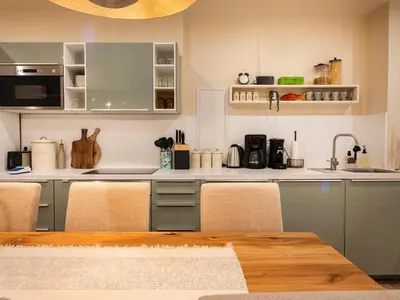 Küche/Küchenzeile in der Unterkunft ALEXA Spacious Design Apart up to 10 persons - Parking - Superfast Wifi